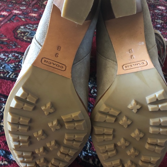 Coach Tamsin Rich Suede Boots Taupe Size 9 - Picture 4 of 5